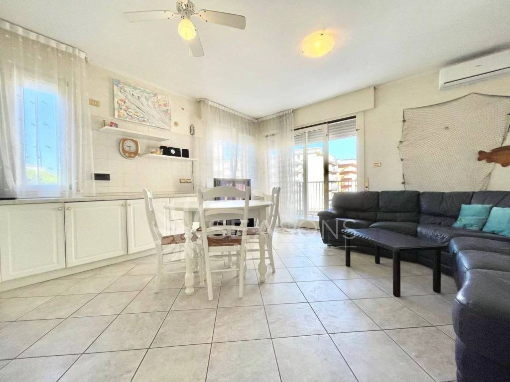 appartamento in vendita a Jesolo in zona Lido