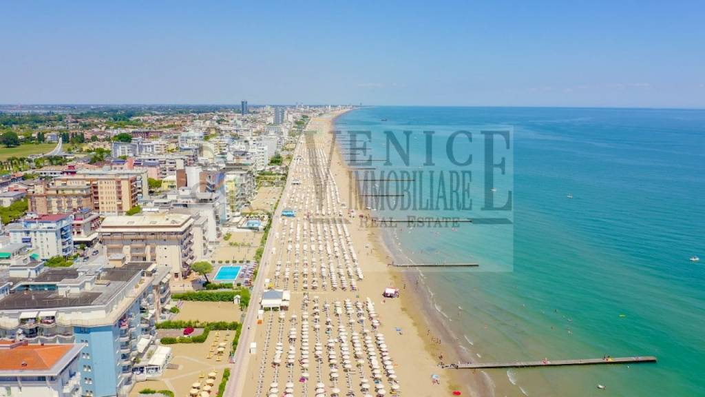 appartamento in vendita a Jesolo in zona Lido