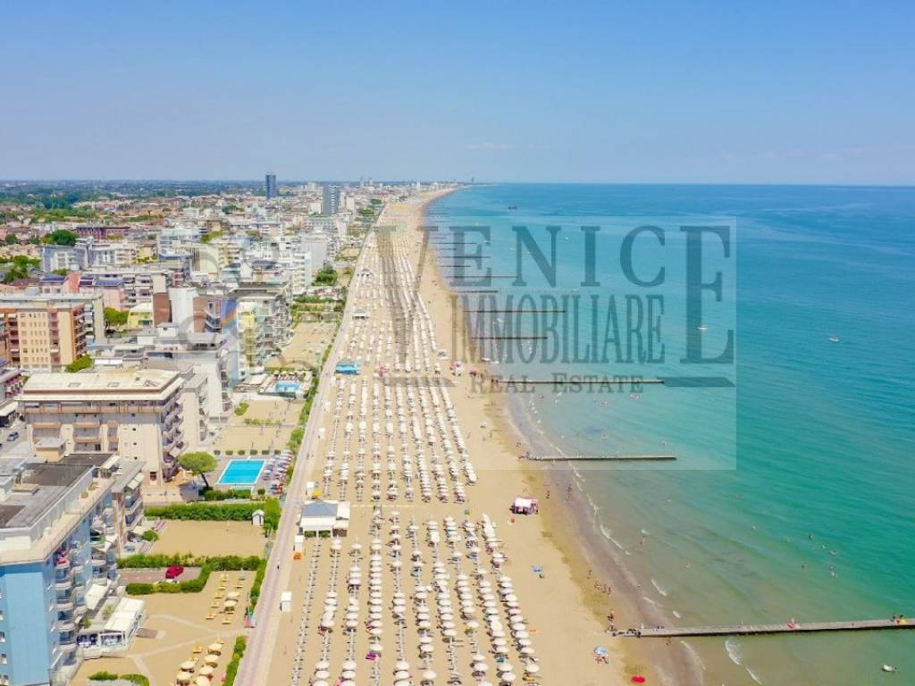 appartamento in vendita a Jesolo in zona Lido