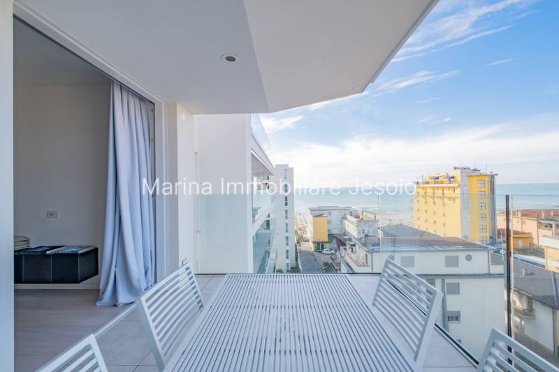 appartamento in vendita a Jesolo in zona Lido