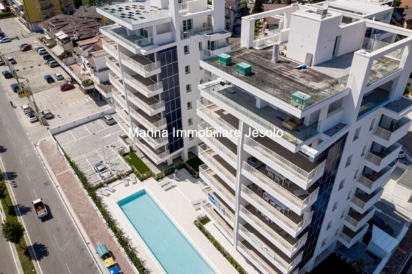 appartamento in vendita a Jesolo in zona Lido