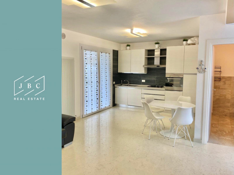 casa indipendente in vendita a Jesolo in zona Lido