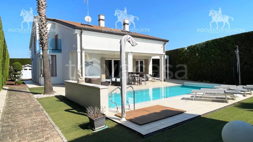 casa indipendente in vendita a Jesolo in zona Ca' Gamba