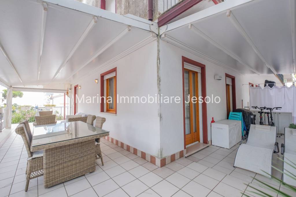 appartamento in vendita a Jesolo in zona Lido