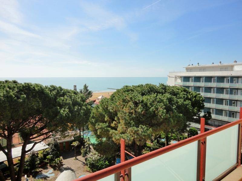 appartamento in vendita a Jesolo in zona Lido