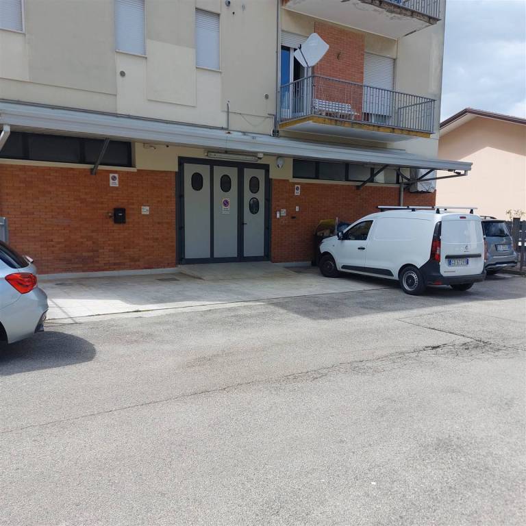 trivano in vendita a Jesolo in zona Lido