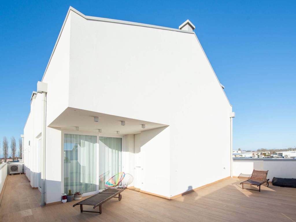 appartamento in vendita a Jesolo in zona Lido