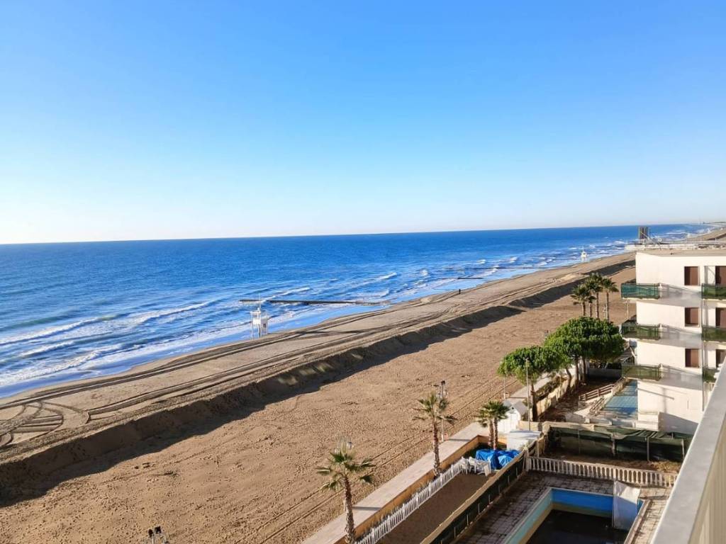 negozio in vendita a Jesolo in zona Lido