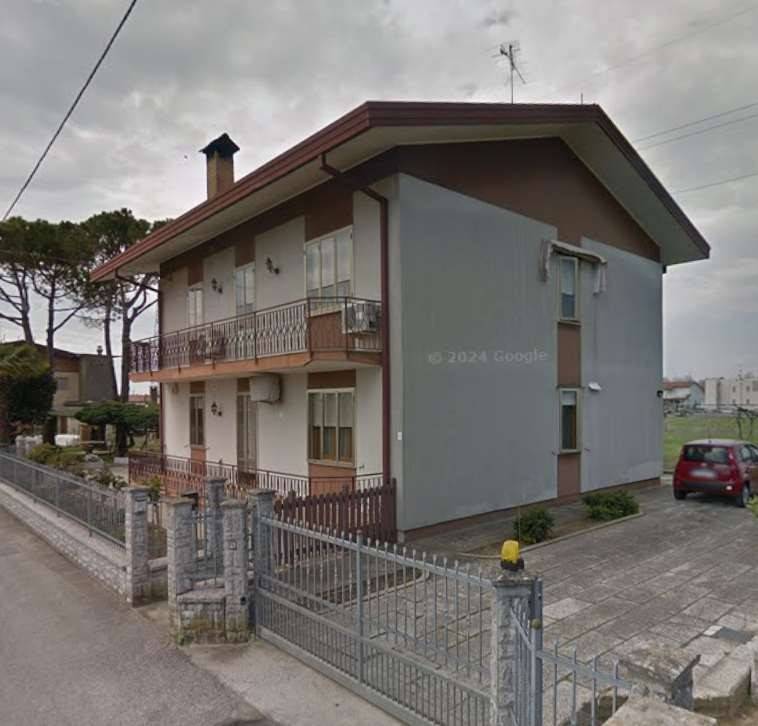 casa indipendente in vendita a Jesolo