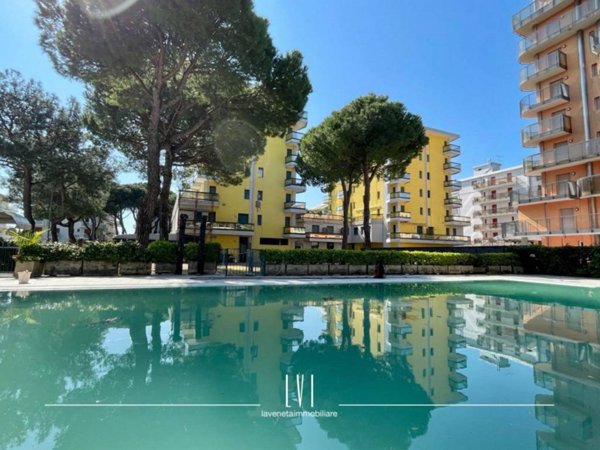 appartamento in vendita a Jesolo in zona Lido