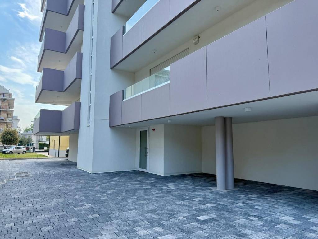appartamento in vendita a Jesolo in zona Lido