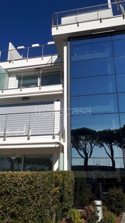 appartamento in vendita a Jesolo in zona Lido