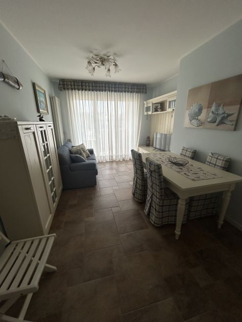 appartamento in vendita a Jesolo in zona Lido