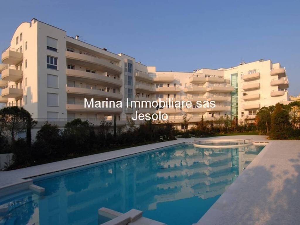 appartamento in vendita a Jesolo in zona Lido