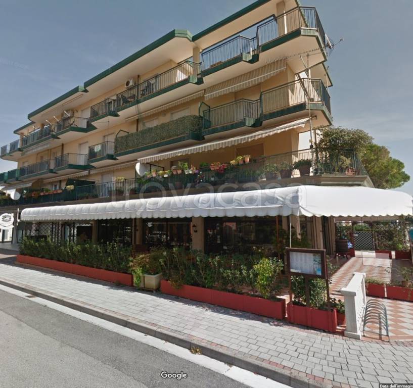 appartamento in vendita a Jesolo in zona Lido
