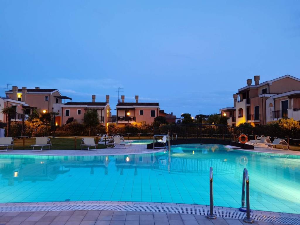 appartamento in vendita a Jesolo in zona Lido
