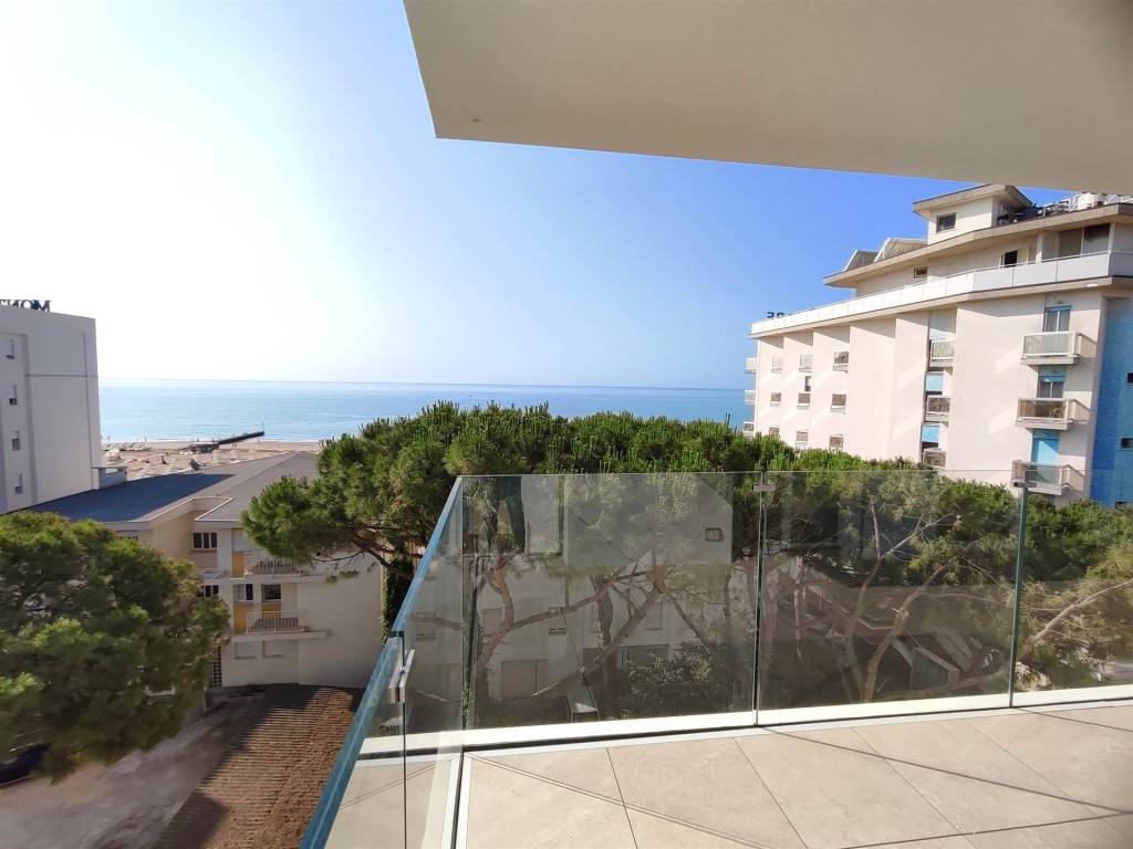 appartamento in vendita a Jesolo in zona Lido