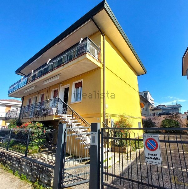 appartamento in vendita a Jesolo in zona Lido