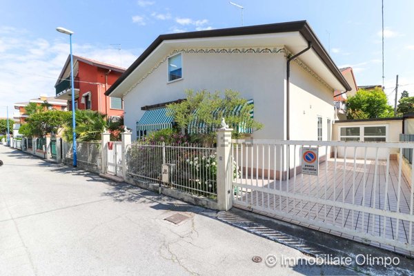 casa indipendente in vendita a Jesolo