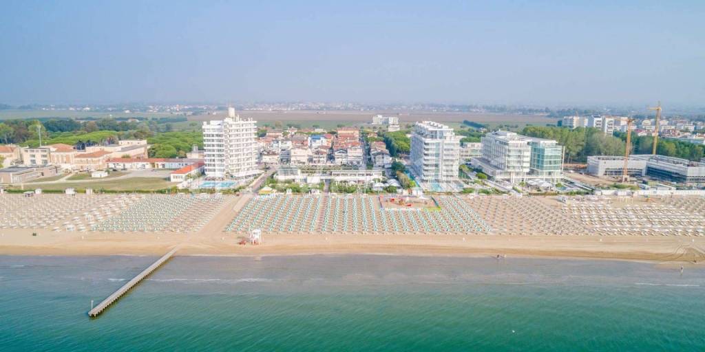 appartamento in vendita a Jesolo in zona Lido