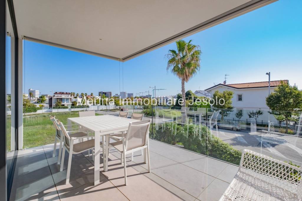 appartamento in vendita a Jesolo in zona Lido