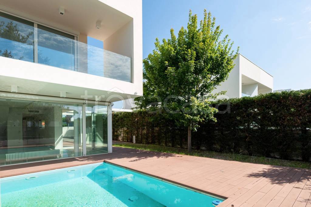 casa indipendente in vendita a Jesolo in zona Lido