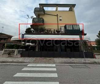 appartamento in vendita a Jesolo in zona Lido