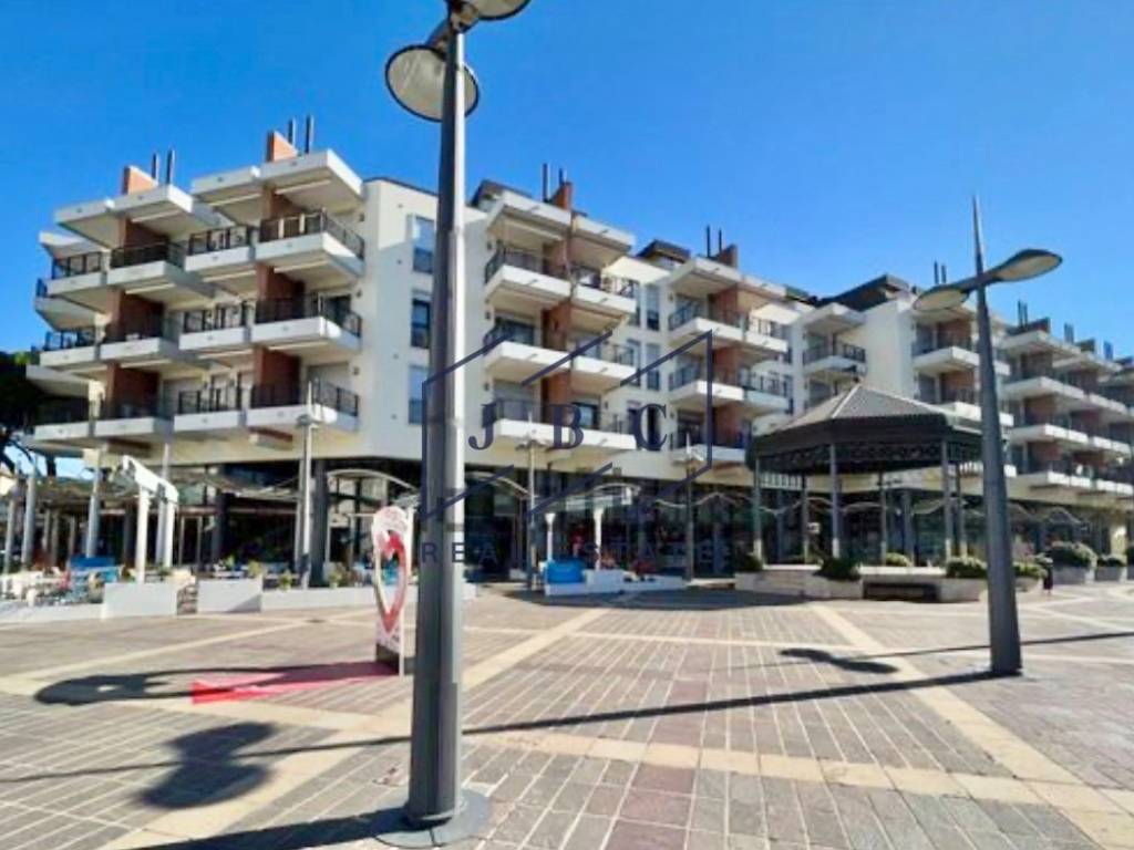 appartamento in vendita a Jesolo in zona Lido