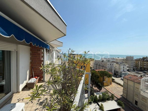 appartamento in vendita a Jesolo in zona Lido