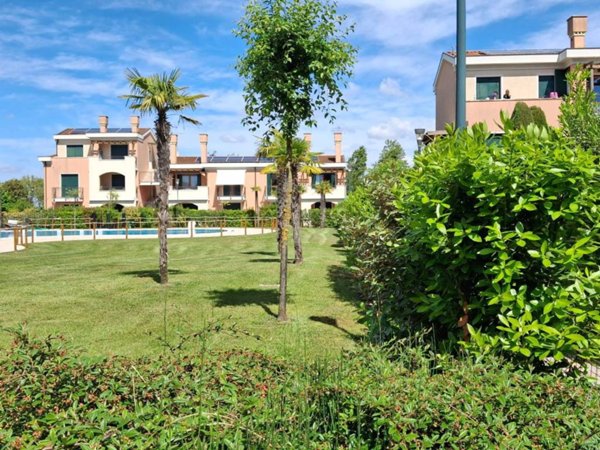 appartamento in vendita a Jesolo in zona Lido