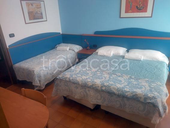 negozio in vendita a Jesolo in zona Lido