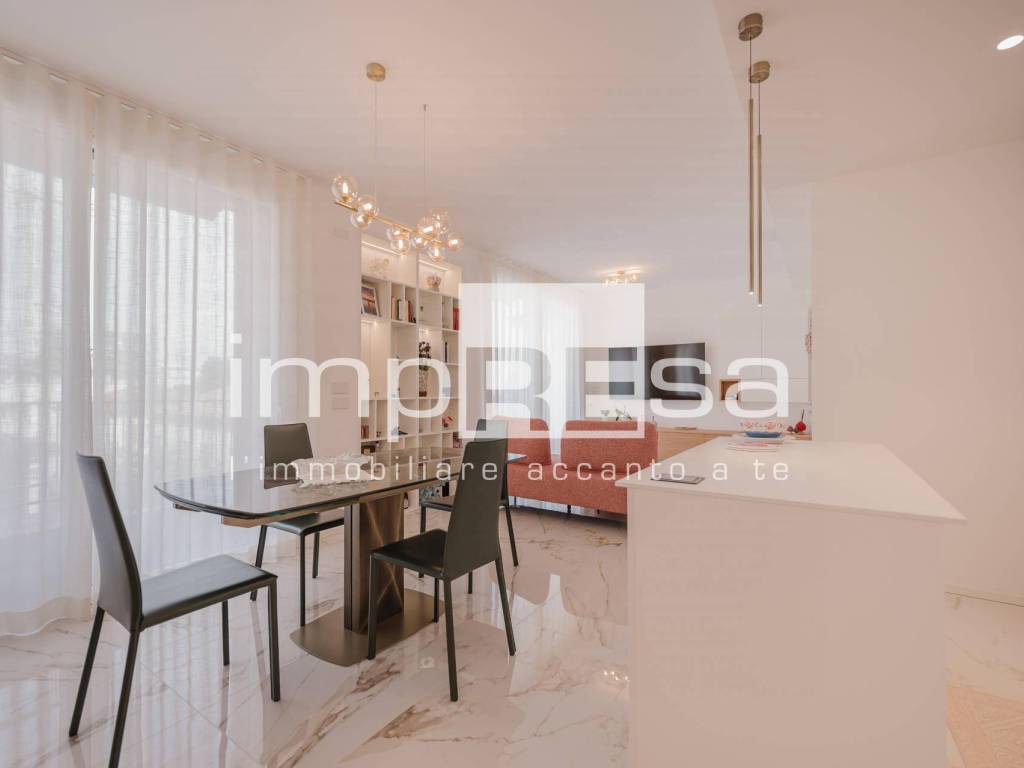 appartamento in vendita a Jesolo in zona Lido