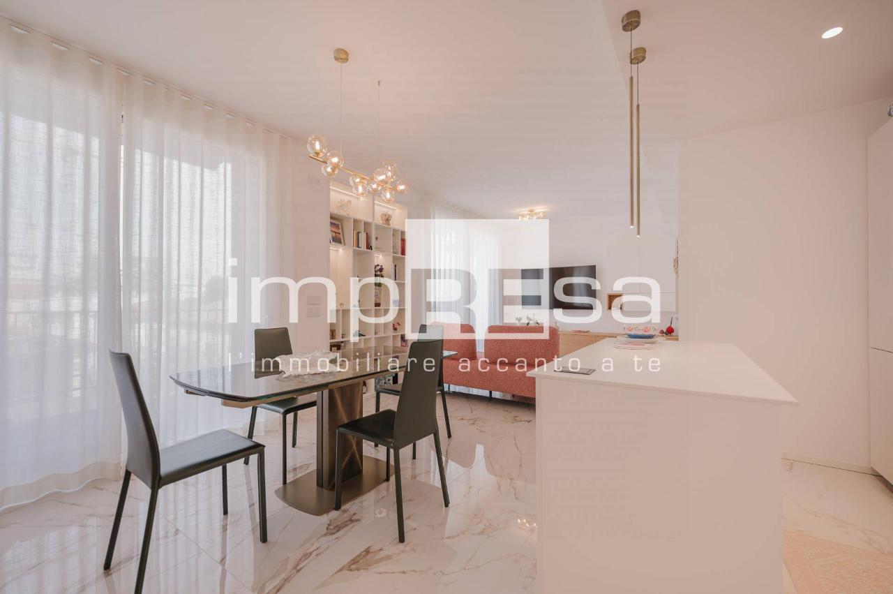 appartamento in vendita a Jesolo in zona Lido