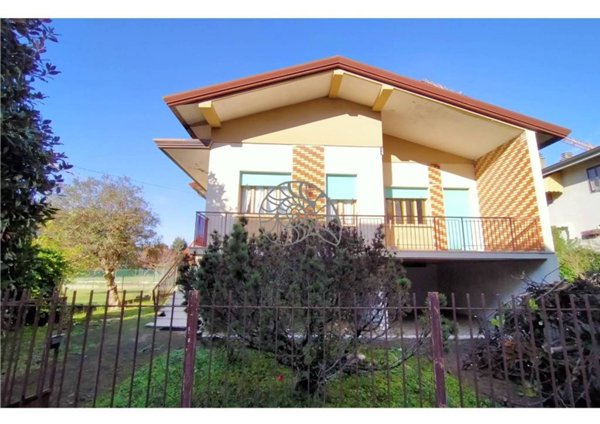 casa indipendente in vendita a Jesolo