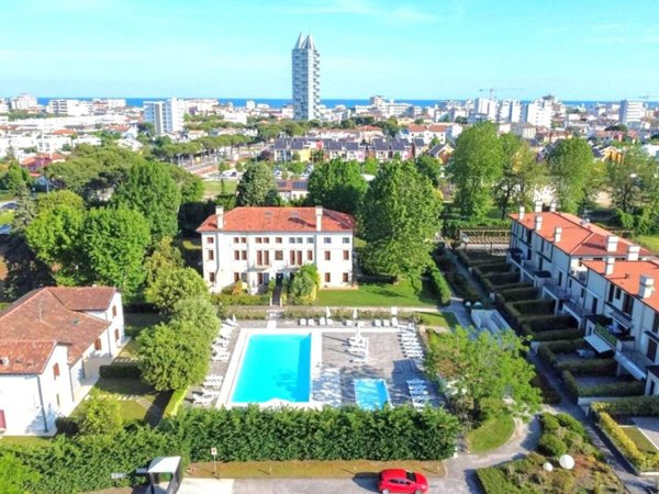 appartamento in vendita a Jesolo in zona Lido