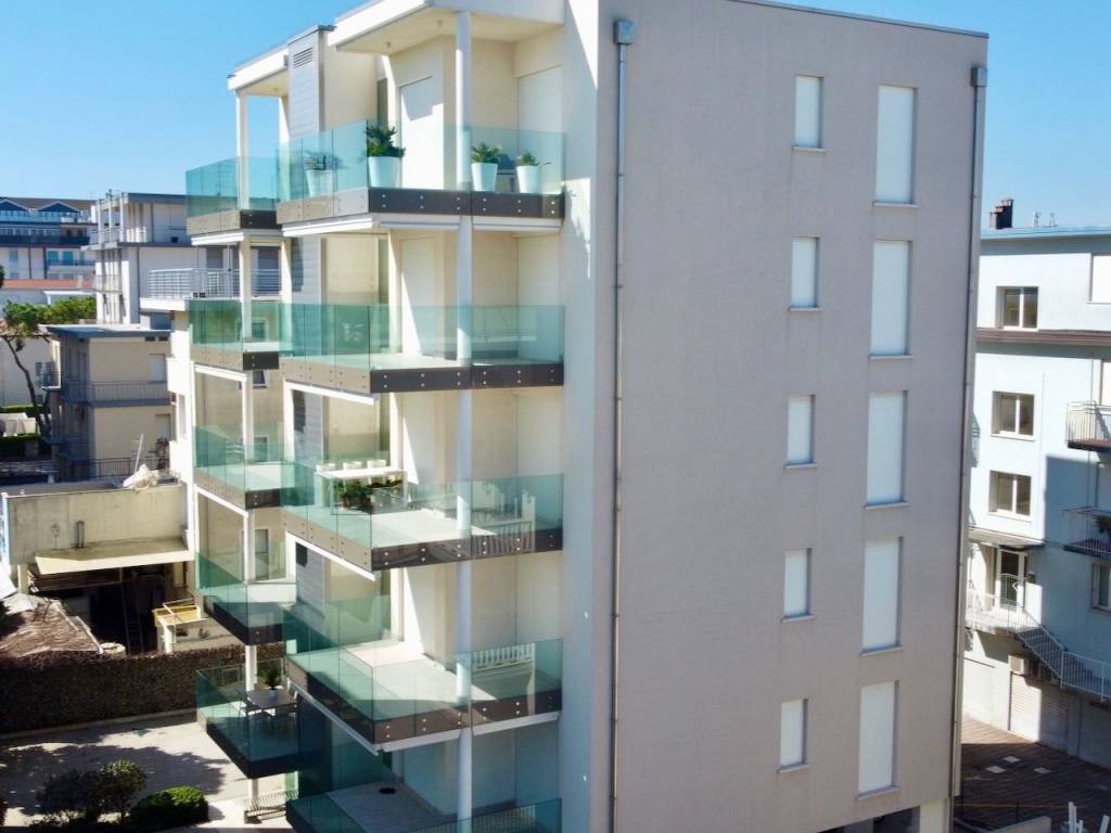 appartamento in vendita a Jesolo in zona Lido