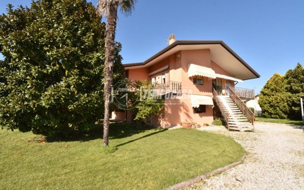 casa indipendente in vendita a Jesolo