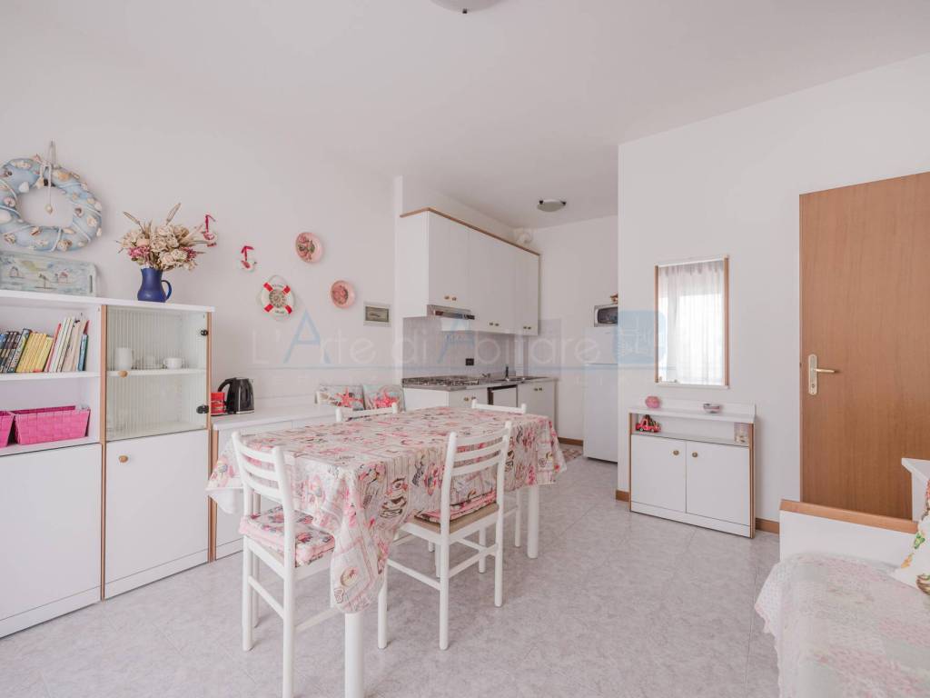 appartamento in vendita a Jesolo in zona Lido