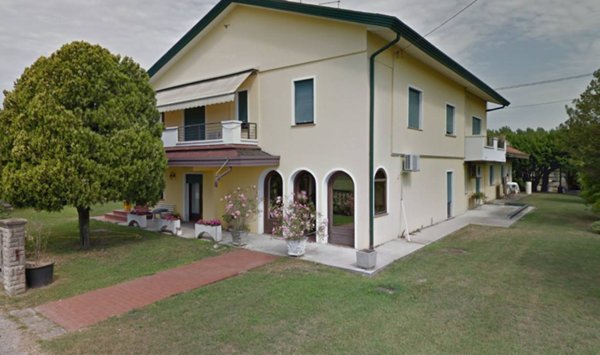 casa indipendente in vendita a Jesolo in zona Lido