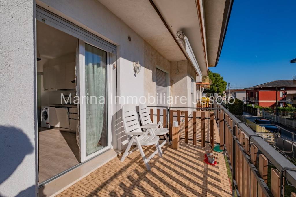 appartamento in vendita a Jesolo in zona Lido