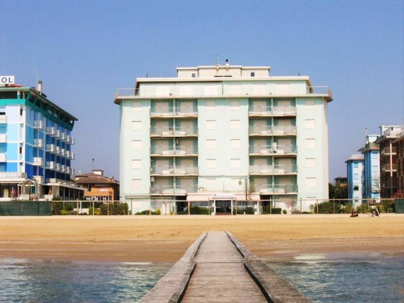 appartamento in vendita a Jesolo in zona Lido