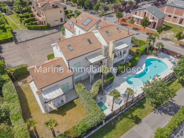 appartamento in vendita a Jesolo in zona Lido