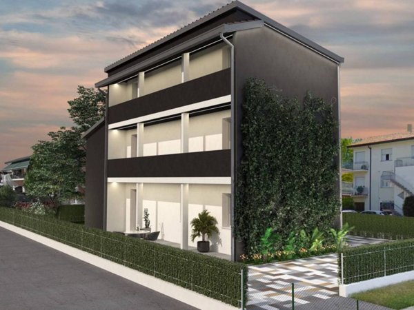 appartamento in vendita a Jesolo in zona Lido