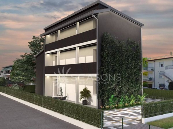 appartamento in vendita a Jesolo in zona Lido