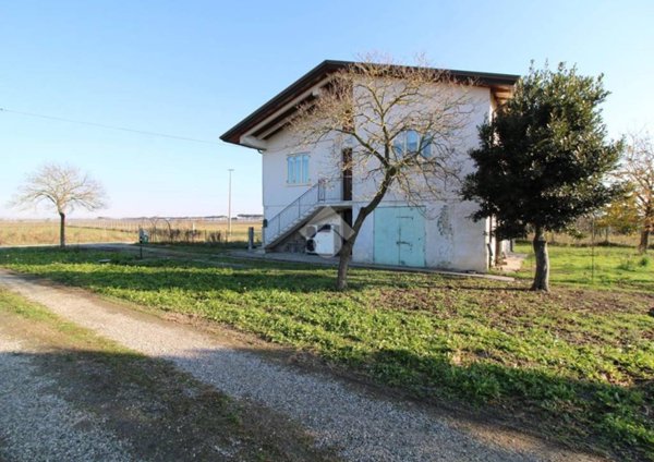 casa indipendente in vendita a Jesolo in zona Molinato