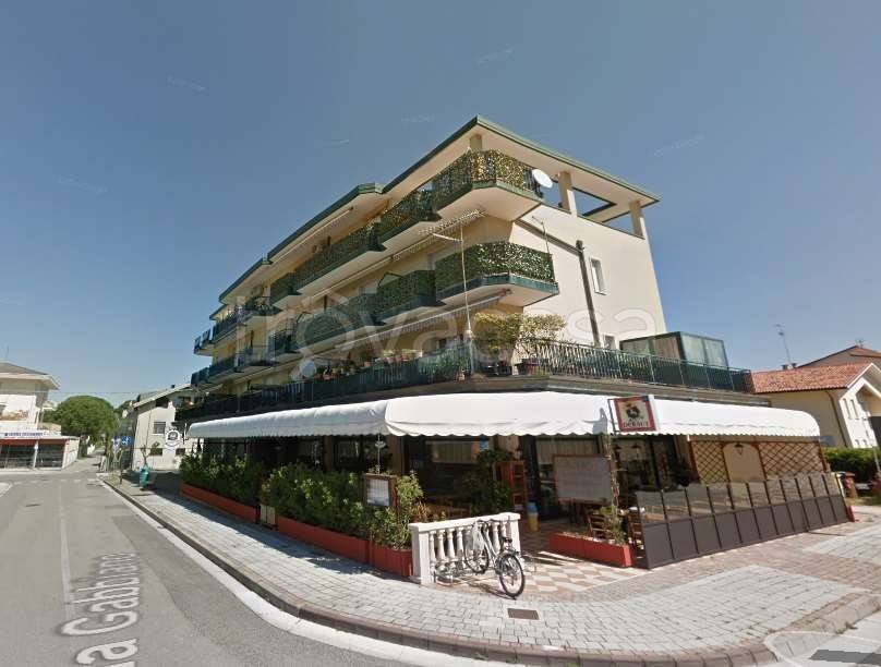 appartamento in vendita a Jesolo in zona Lido
