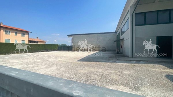 appartamento in vendita a Jesolo in zona Quattro Case