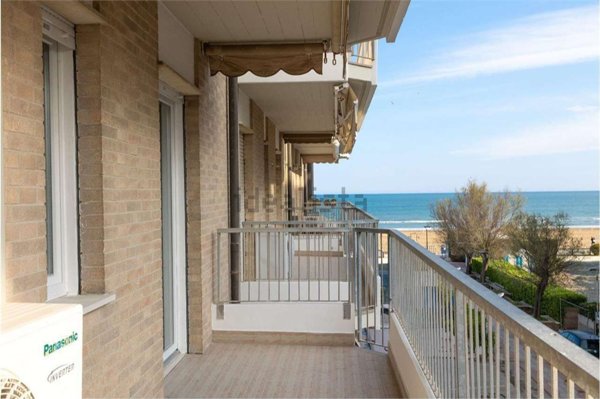 appartamento in vendita a Jesolo in zona Lido