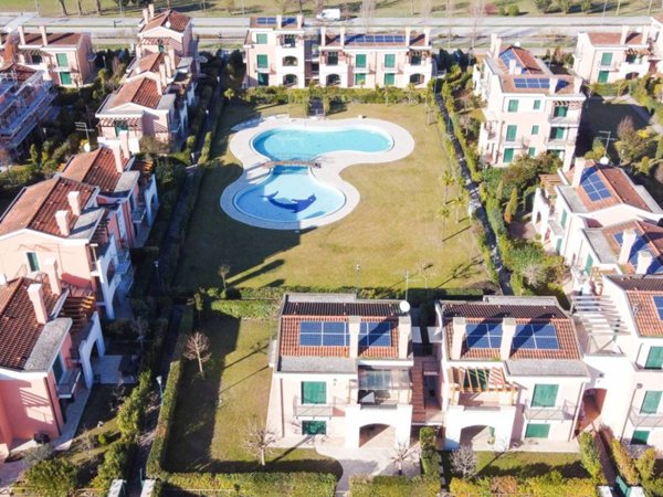 appartamento in vendita a Jesolo in zona Lido