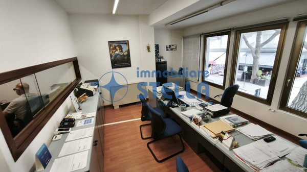 ufficio in vendita a Jesolo in zona Lido